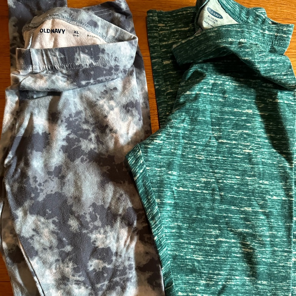 Girls leggings.  Old Navy size XL 14-16.